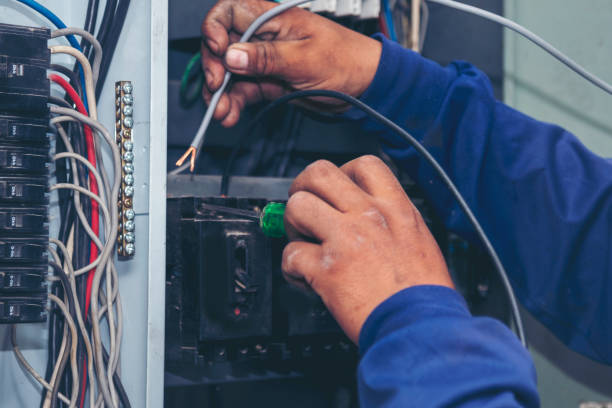 Best Local Electrician Companies  in Trenton, OH